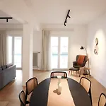 Stunning Apartment In Pagrati - Walk To Metro