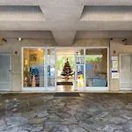 Glyfada Central Seaside Apartment