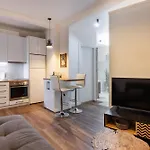 Couple-Inn 2 Quality Hot Tab Suite