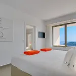 Livinghome Suites