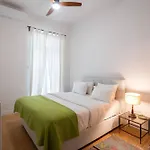 2Br Apartment 5' From Filopappou