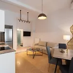 2Br Apartment 5' From Filopappou