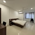 Hotel New Samrat