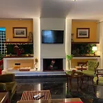 Sarakin'S Mansion Luxury Retreat