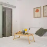 Vibrant 2Br In Koukaki