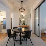 Liv - Elegant City Stay In Pagrati