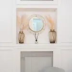 A Place 4U No15 - Peaceful Garden Hideaway Studio