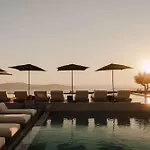 Nobu Hotel Santorini (Adults Only)