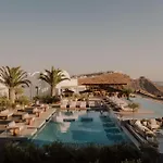 Nobu Hotel Santorini (Adults Only)