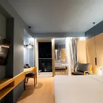 Magnes Hotel