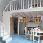 Sea View House Avgi