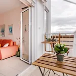 - Central Athens Gem - Top Acropolis View Balcony - Bright Spacious Flat