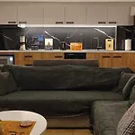 La Casa De Spyrakos