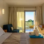 Alonaki Resort