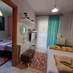 Pineparkview Apartment