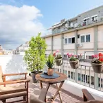 Unique Room-Jacuzzi And Balcony