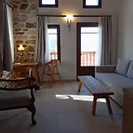 Annousa'S House & Studios