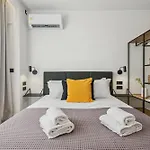Exquisite Athens Center Suite