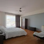 Fay'S Mirror Apartment
