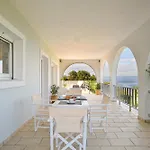 Lioniskari Seaviews - Paxoi'S Private Pool Oasis