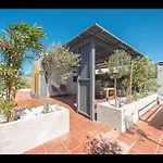 Adelos Villa With Rooftop Garden In Elliniko
