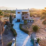 Villa Billia Cheerful 4 Bedroom Home W Ocean View