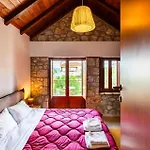 3 Guests Apartment In Thassos