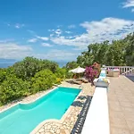 Villa Kyklamino