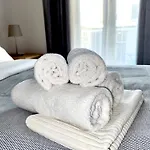 Piraeus 2 Bedrooms Apartment
