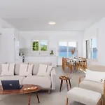 Beachside Escape Apartments