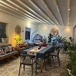 Nana'S Guesthouse