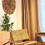 Ladadika Central City View Apartment