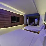 Akteon Girni
