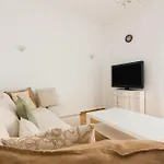 Spacious Apartment In Voula