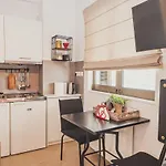 Tsakalof 10 Veranda Kolonaki