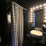Elegant Suite Plaka