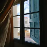 Sunny Apartment Next To The Acropolis