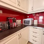 Wsd Piraeus Cozy 2Bd Apt With City View Balcony Near Neo Faliro Subway