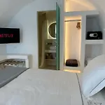 Dagaz Suites
