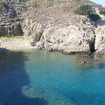 Villa Ikaros