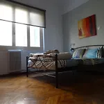 Exarchia - Room In Shared Apartment