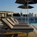 Villa Faros Small Hotel & Restaurant