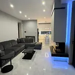 Oliva Luxury Apartment