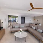 Brand New Villa Oriana