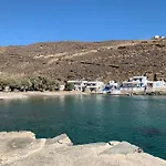 Vathi Balcon Tinos