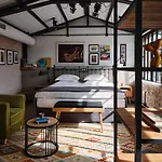 Not Hotel
