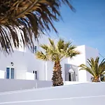 Nikos Hotel