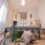 Art Apartment