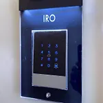 Stylish Living - Iro