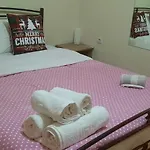 Livia'S Room To Ampelokipi Metro Airport Line
